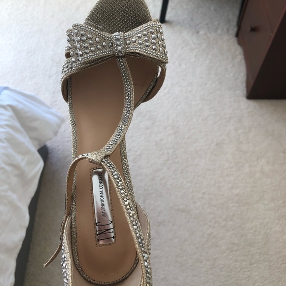 sandals - Picture 3 of 3